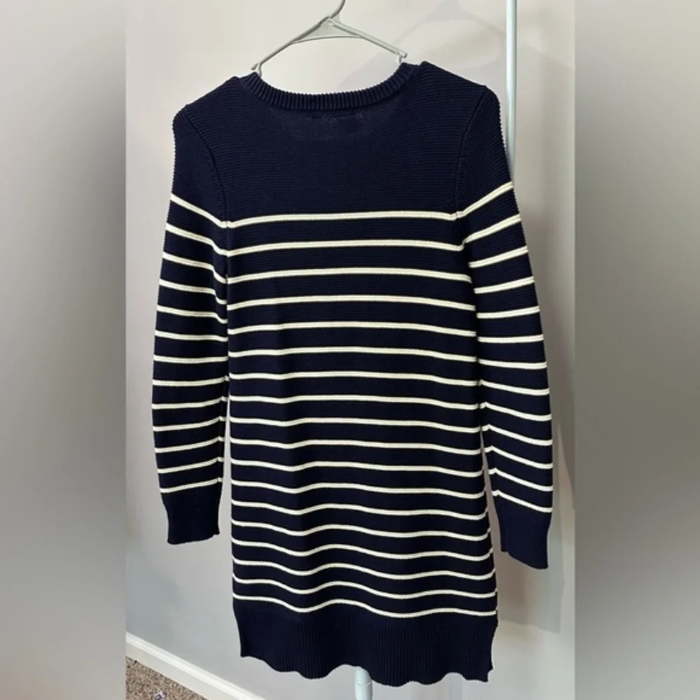 🌟 Gap Kids Navy and White Striped Sweater Dress 🌟